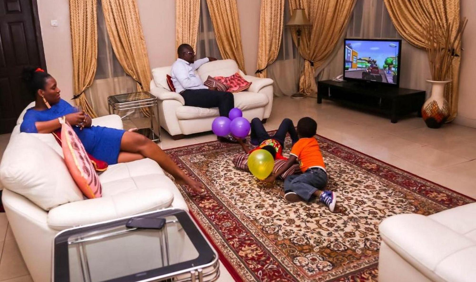 Room in Lodge - Apartment Royale Hotel-3 Bd Apartment Ikeja Esterno foto