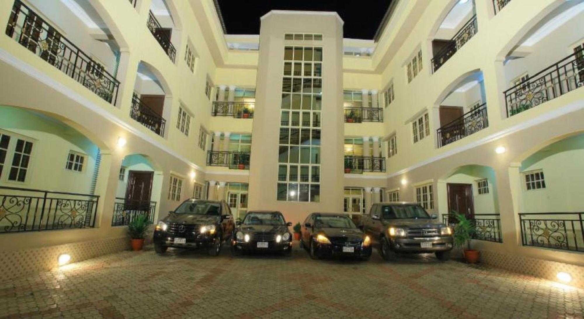 Room in Lodge - Apartment Royale Hotel-3 Bd Apartment Ikeja Esterno foto